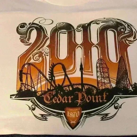 2010 Cedar Point T-Shirt - Picture 1 of 3